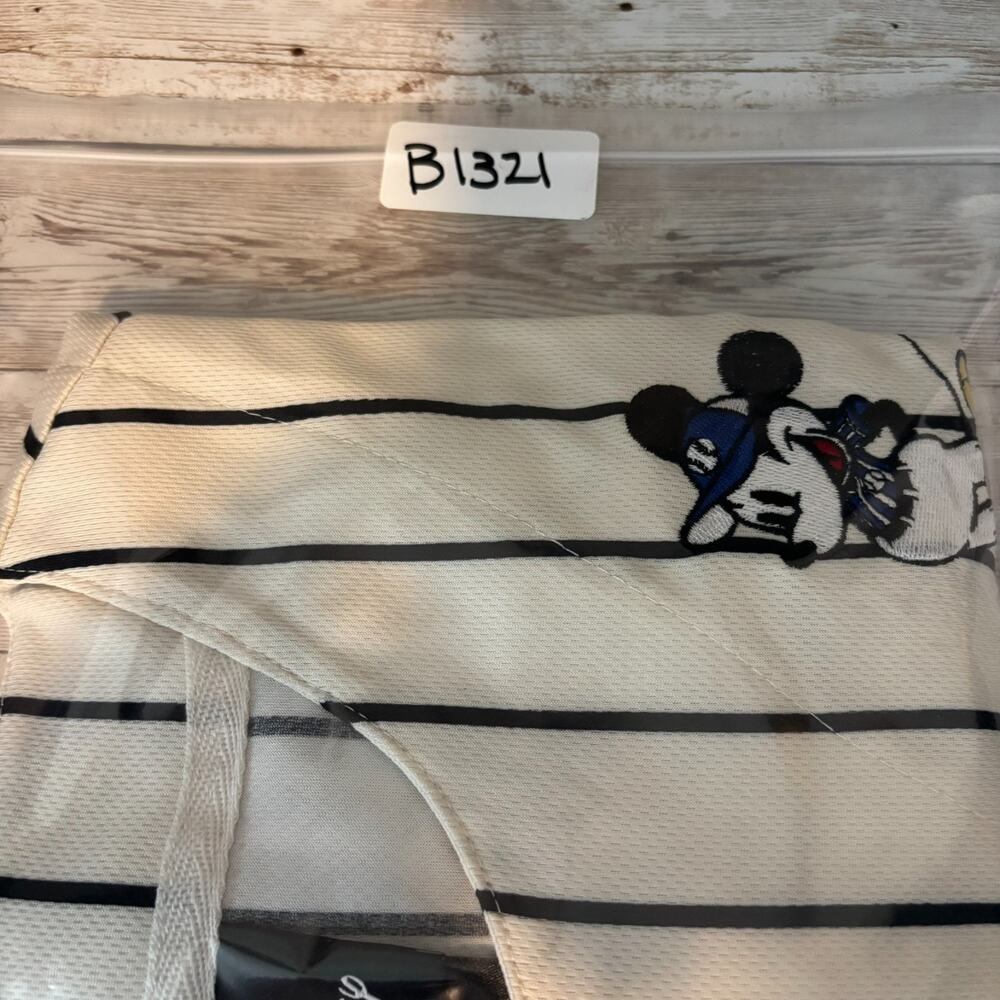 Mickey Mouse #28 Disney BoxLunch Exclusive Baseball Jersey Unisex Mens SM Stripe - Picture 11 of 11